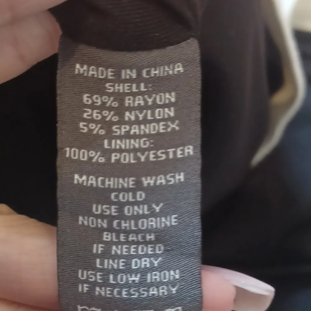 Stunning Vince Camuto Pencil Dress - Picture 7 of 7